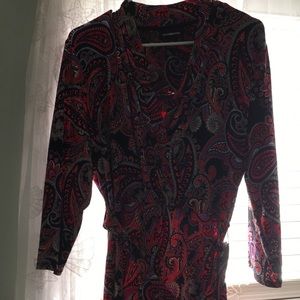 Beautiful Liz Claiborne mid length sleeves